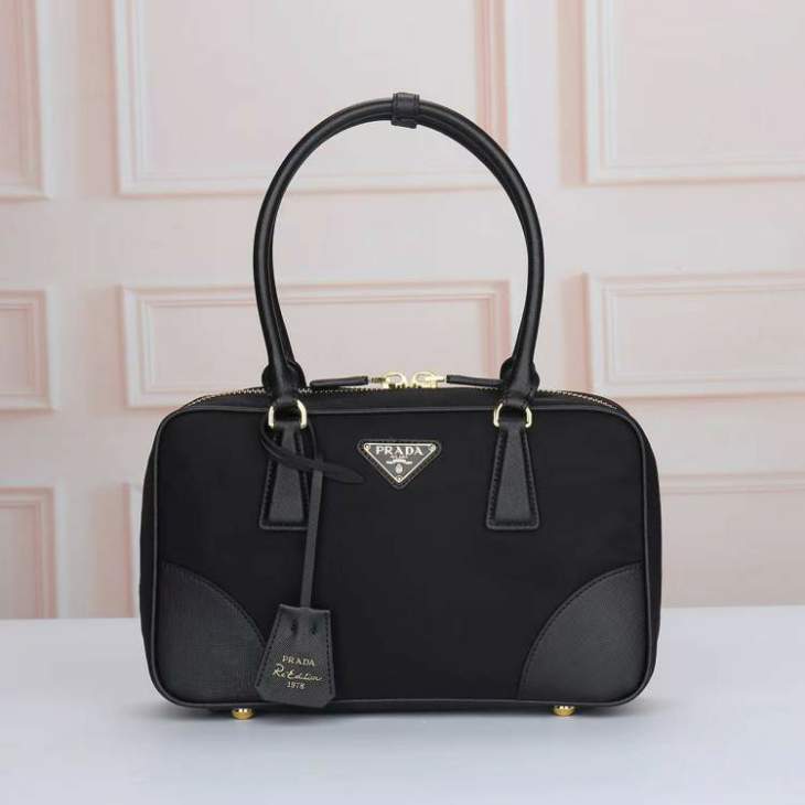 Picture of Prada Handbags _SKUfw174809651fw